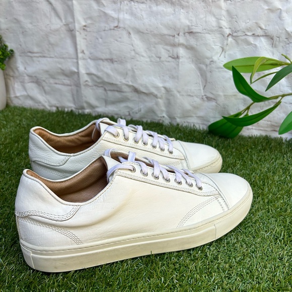 WINGS + HORNS CLASSIC LOW
$343.00
COLOR 
WHITE
Size 42 - Picture 8 of 17